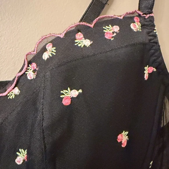 VTG Enchanted Black Floral Embroidered Babydoll Chemise 18/20 Coquette Plus - Picture 7 of 7